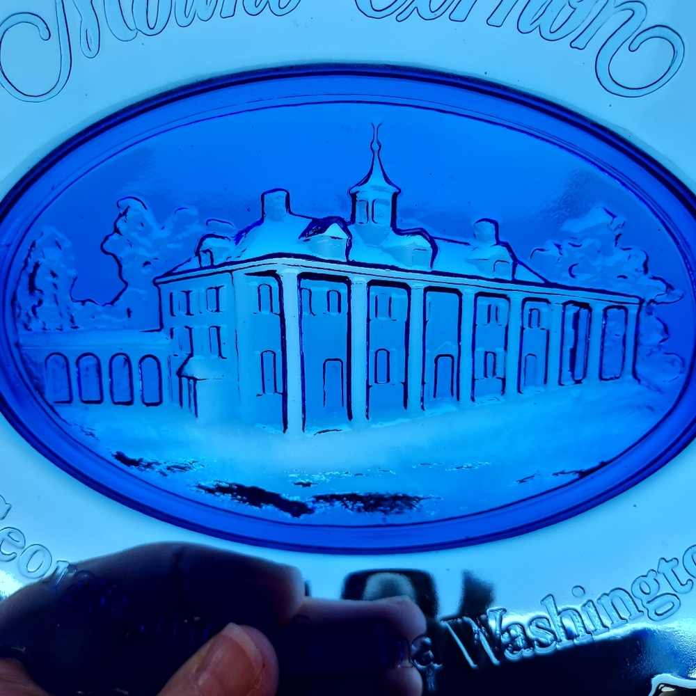 Avon Mount Vernon 3D Collectable Plate 1976 Heavy Substantial 9"x6.5"